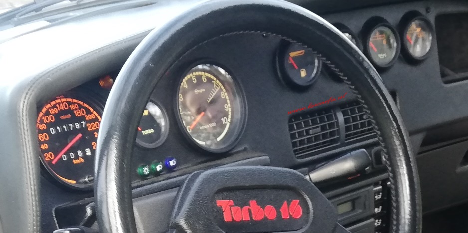 T16