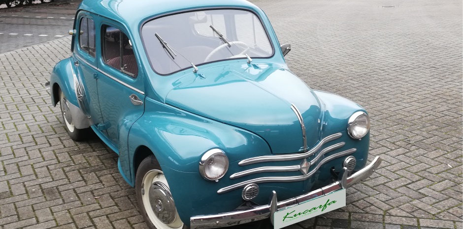 Renault 4CV