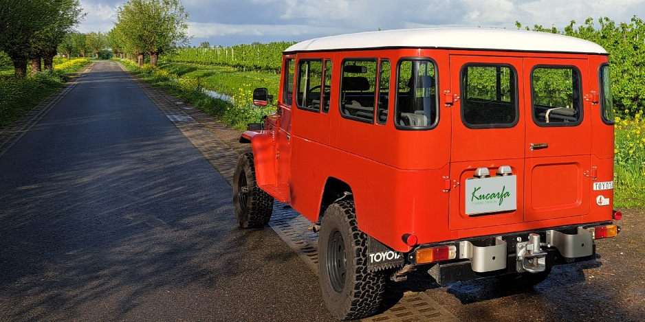 Toyota Land Cruiser FJ45 Hardtop