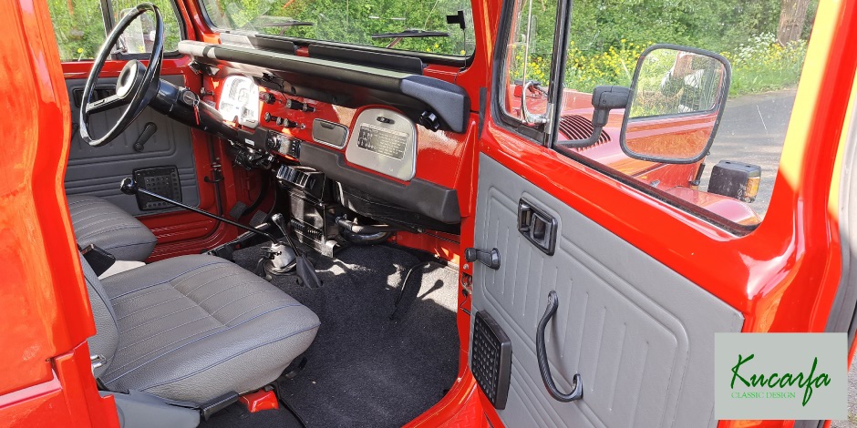 Toyota Land Cruiser FJ45 Hardtop