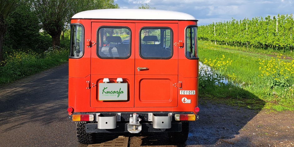 Toyota Land Cruiser FJ45 Hardtop