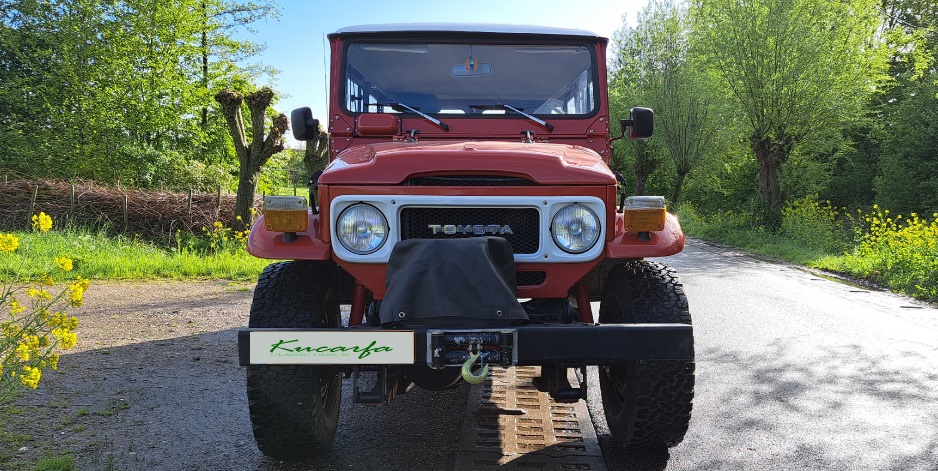 Toyota Land Cruiser FJ45 Hardtop