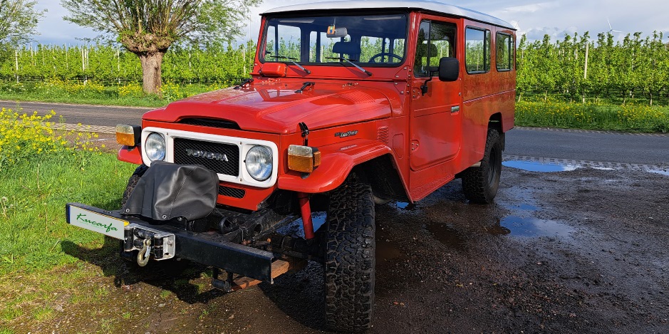 Toyota Land Cruiser FJ45 Hardtop